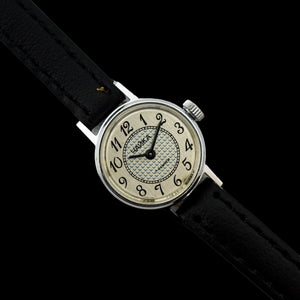 Retro Chaika 1601.A Soviet ladies wristwatch