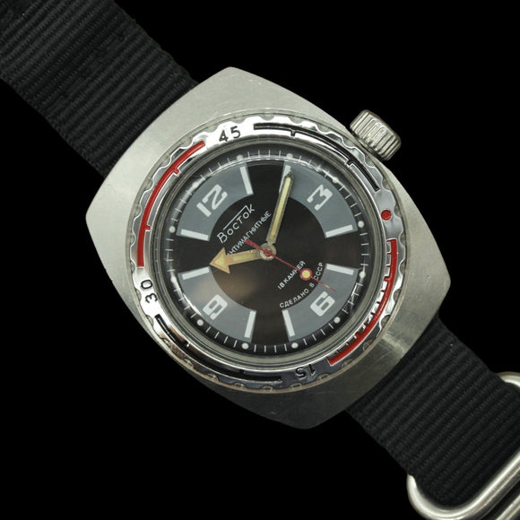 Soviet mechanical men's watch VOSTOK black Barrel Amphibian Diver