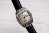 Retro mechanical wristwatch Poljot with date/day indicator big soviet watch