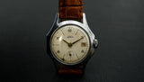 Vintage Chaika Soviet wristwatch 17 jewels with date indicator