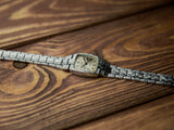 Vintage Soviet women's mechanical watch Luch, roman numerals. bracelet wristwatch